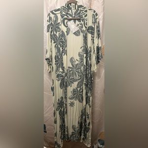 Wahine Toa White Tiare Duster